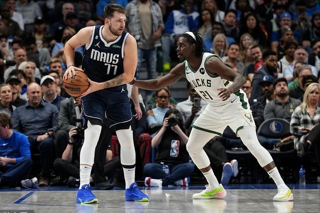 姚明入选FIBA名人堂 中国男篮运动员第一人